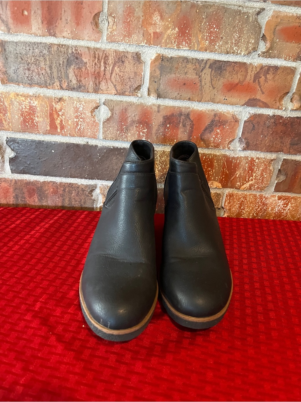 Dr Scholls Womens Black Wedge Ankle Bootie Faux Leather Side Zip Size 8.5